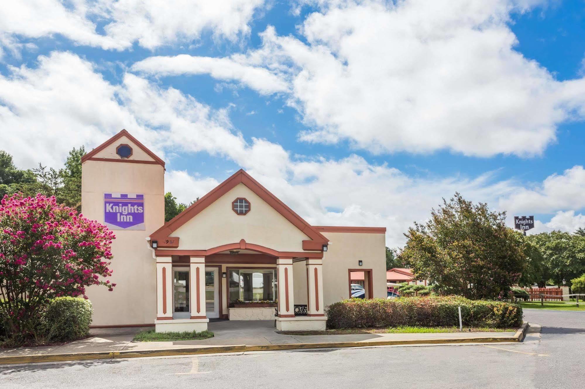 Knights Inn - Cayce Exterior photo